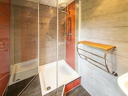 Charming Chalet in Falaen by River & Chateau