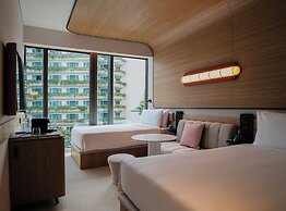 The Standard, Singapore