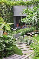 The Standard, Singapore