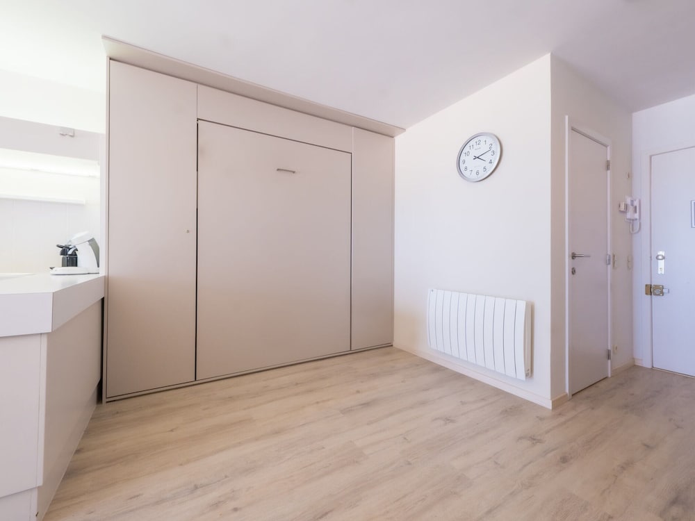Studio on the 4th Floor With sea View