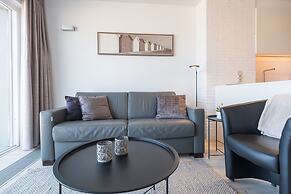 Studio on the 4th Floor With sea View