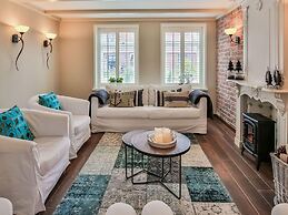 Cottage by Wadden Sea With Scenic Views