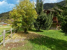 Cosy Apartment in Tignes With Garden