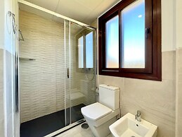 Villa With Private Pool Near Beach