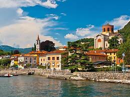 Holiday Home by Lake Maggiore With Garden
