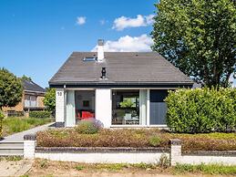 Villa in Koksijde With Sunny Terrace