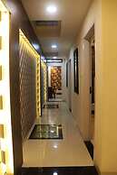 Hotel 7 Heaven Indore
