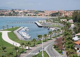 Pittulongu Villa Near Rocce Beach for 4
