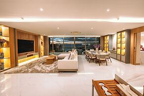 Luxtalay Khanom Hotel