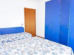 Seaside Sunny Stay With Solarium