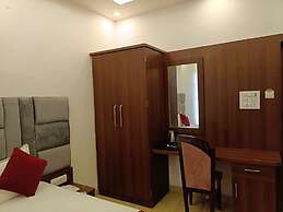 HOTEL GRAND MAURYA & SPICE RESTAURANT