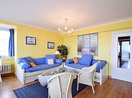 Seaview Stay w/ Parking