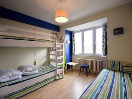 Seaview Stay w/ Parking