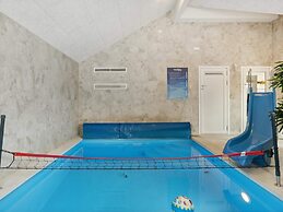 5 Star Holiday Home in Dronningmolle