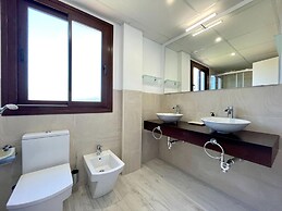 Grand Villa w/ Private Pool
