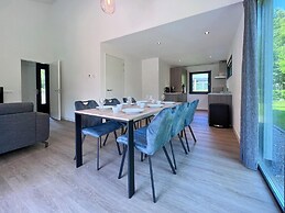 Eco-friendly Villa With Terrace and Garden