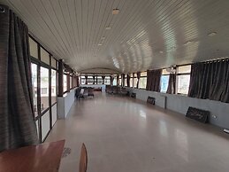 Hotel maharaja international