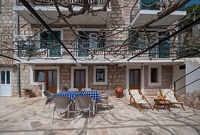 Casa Pastrovici del Mare