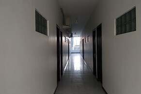 Hotel O Dkp 32