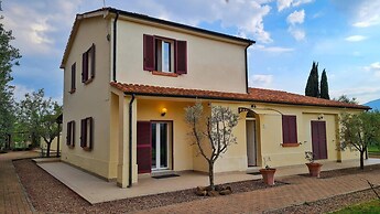 Villa With Private Pool in Piancastagnaio