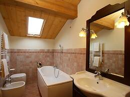 Villa With Private Pool in Piancastagnaio