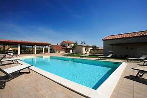 Villa With Private Pool in Piancastagnaio