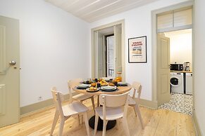 Lisbon's Heartbeat Your Premier Address