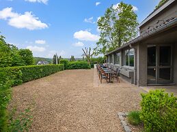 Spacious Villa Near Barvaux