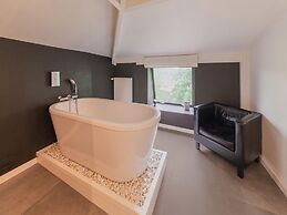 Spacious Villa Near Barvaux