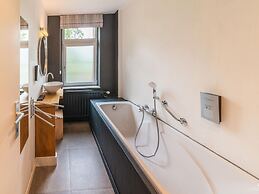 Spacious Villa Near Barvaux