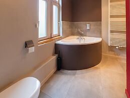 Spacious Villa Near Barvaux