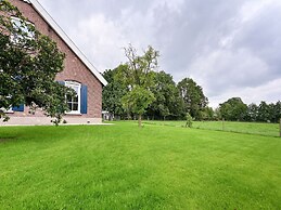 Cozy Countryside Getaway