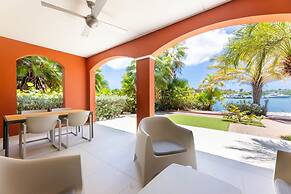 Spanish Water Apartments - Terrace