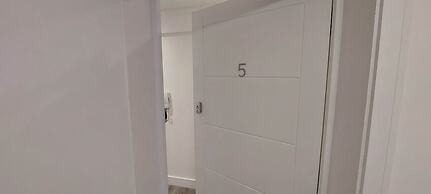 Modern 2 Bedroom Apartments - Camberley