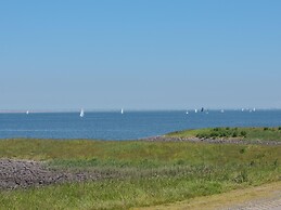 Cozy Zeeland Getaway Spot