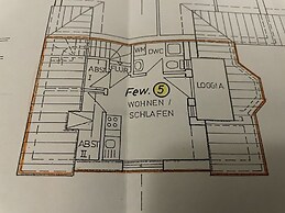 Inviting Apartment Near Beach