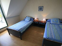 Scenic Villa in Moelan sur mer With Sauna