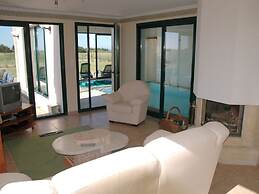 Scenic Villa in Moelan sur mer With Sauna