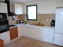 Scenic Villa in Moelan sur mer With Sauna