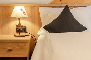 Kyrr Smart Mountain Retreat