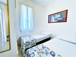 Nice Villa in Caorle With Balcony