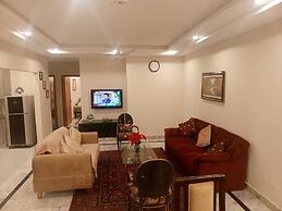 Impeccable 3-bed Apartment in Lahore