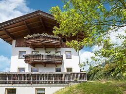 Chalet in Gattererberg Near Ski Slopes