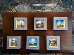 Gold Sky Avenue Hotel