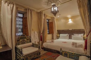 Riad Ikalimo 1