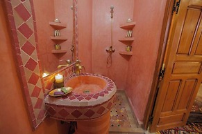 Riad Ikalimo 1