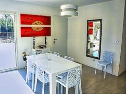 Beautiful Holiday Home With Garden