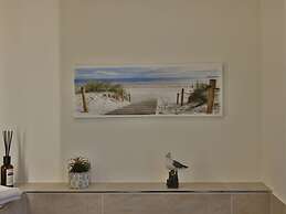 Herring Gull Modern Retreat