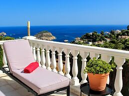 Villa With Heated Pool