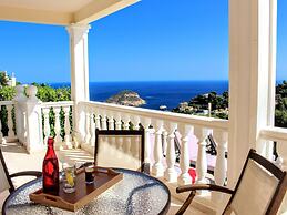 Villa With Heated Pool